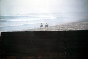 border_fence_3